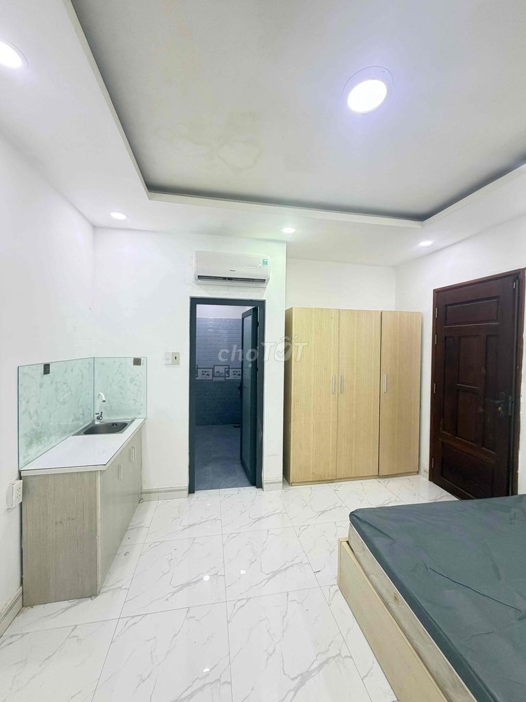 Phạm Hữu Lầu comfort room - pay in 7th District.