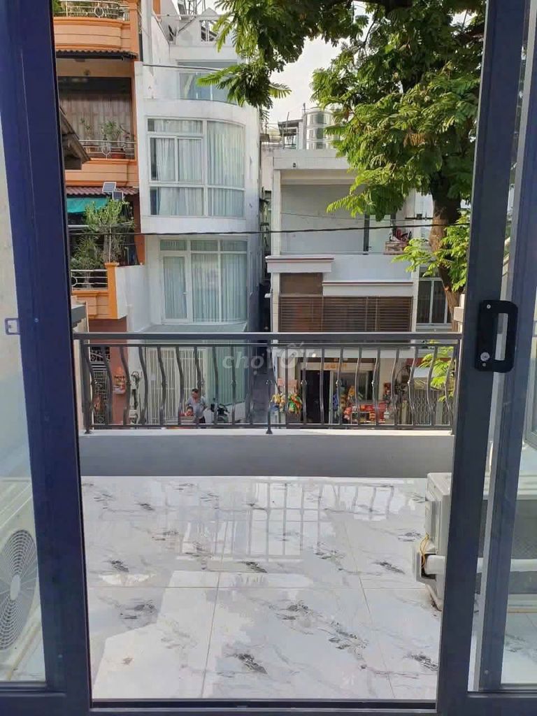 The Mtkd Bà Hạt, 2nd floor is empty for 3 25 million toilets.