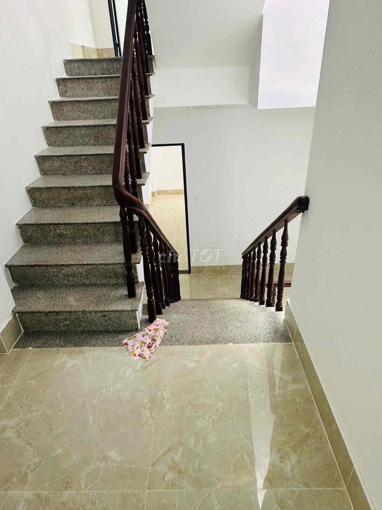 Rent a house 189 Nguyễn Trọng Tuyển, 4 x18 meters, 4 floors st, (88 floors)