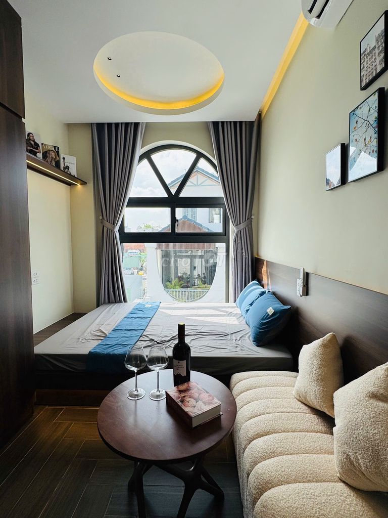 The one bedroom has its own washing machine right near the University of nttu.