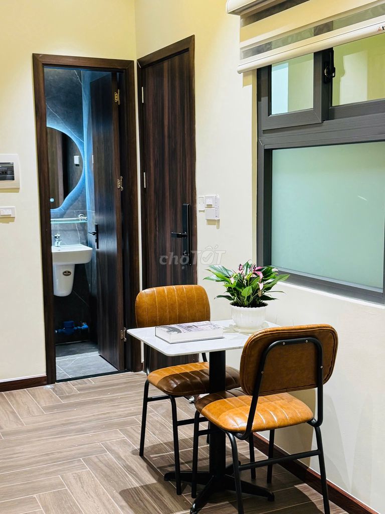 The one bedroom has its own washing machine right near the University of nttu.
