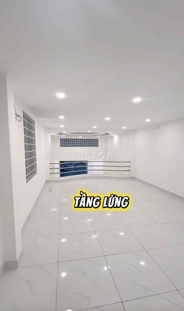 Thành Thái in cash, District 10-- multi-disciplinary business-- 4 X33 M crisis area