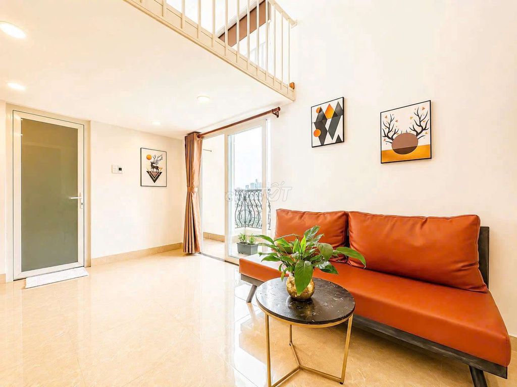 Duprix the balcony is in the heart of 7th District - Near University rmit, Marte Mart, ViVo