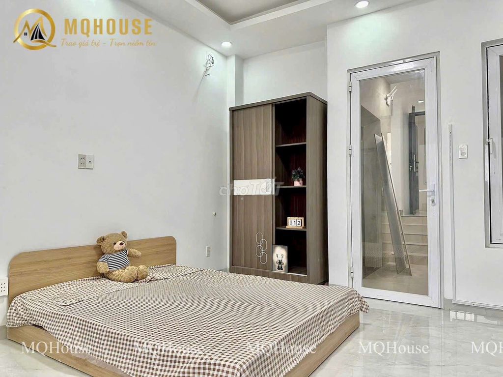 mini apartments have elevators, private washing machines full of sky windows