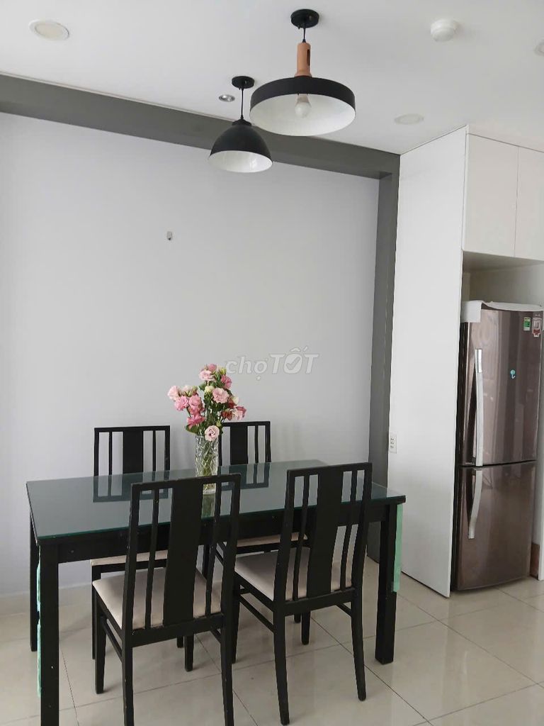 Renting an apartment 8 x Sen 64 meters, 2 bedrooms for empty houses