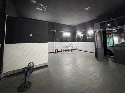 5 meters Peace Conveyer, 750 x 8 meters, Level 4, Area: 240 x 8 m