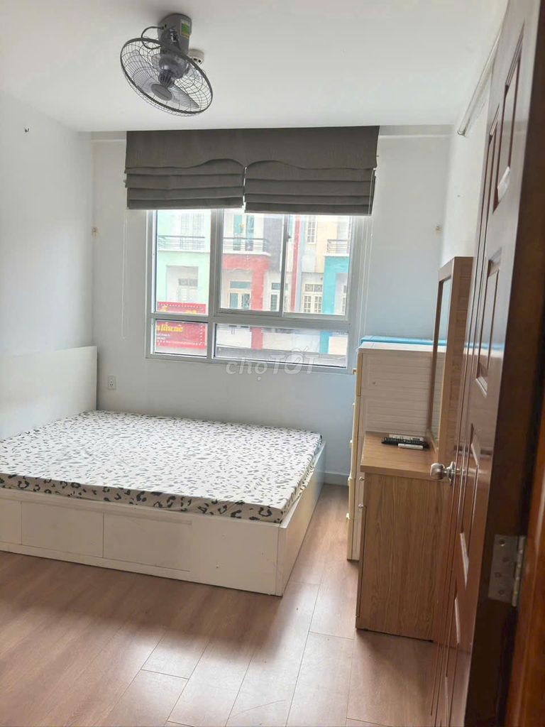 We need to rent an old Star-Full apartment. 11 million.