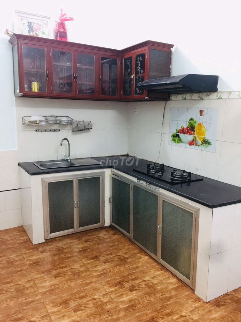 The original building is 120 meters2, 3 rooms Số 4, Hiệp Bình Phước, tp Thủ Đức