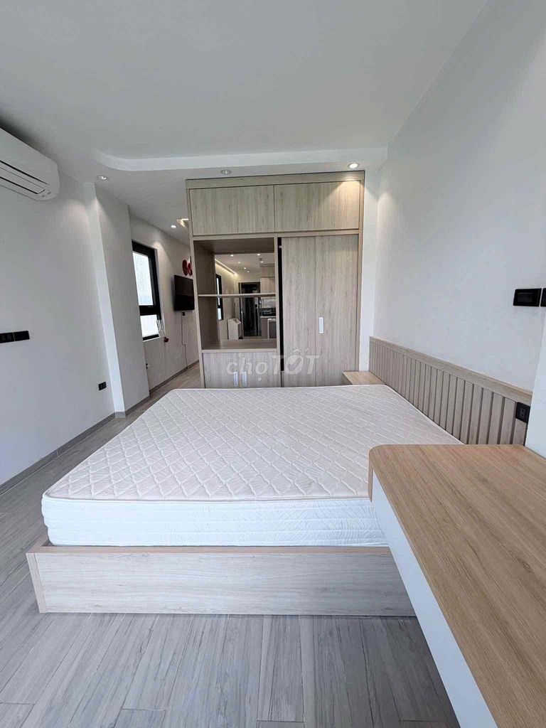 Hire the Guardian of 1 Bedroom near Tân Định, District 8th.