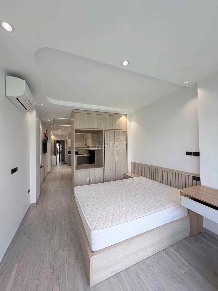 Hire the Guardian of 1 Bedroom near Tân Định, District 8th.