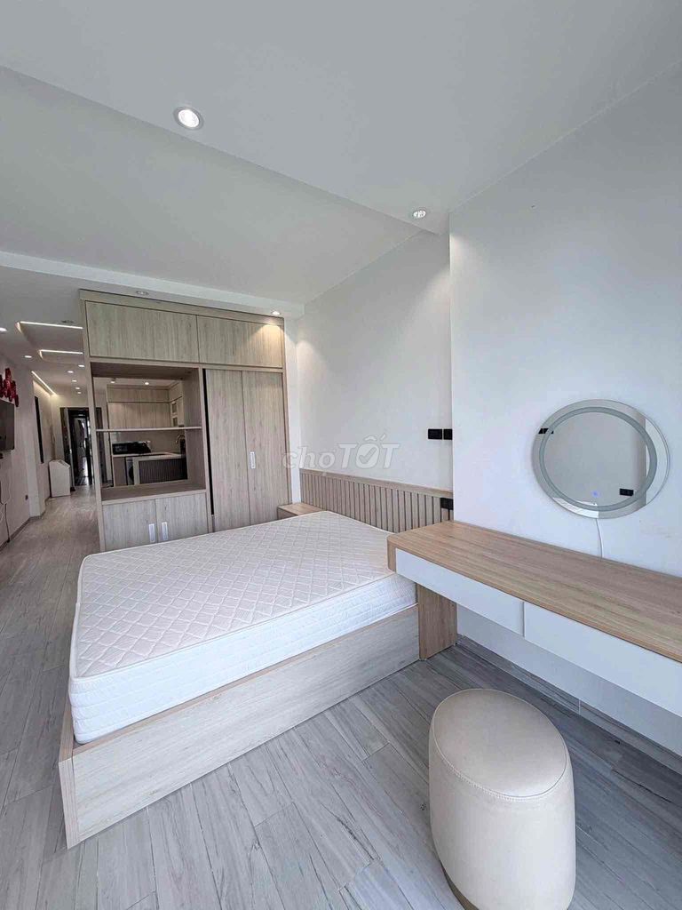 Hire the Guardian of 1 Bedroom near Tân Định, District 8th.