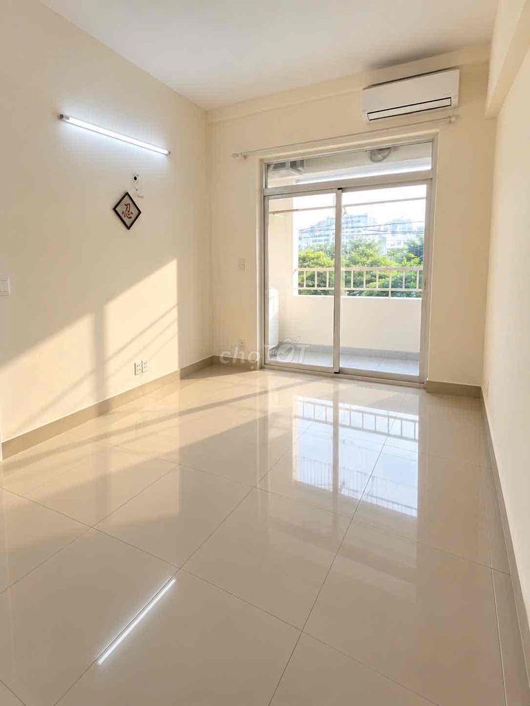 1050 apartment building - Baby Girl's Super Price