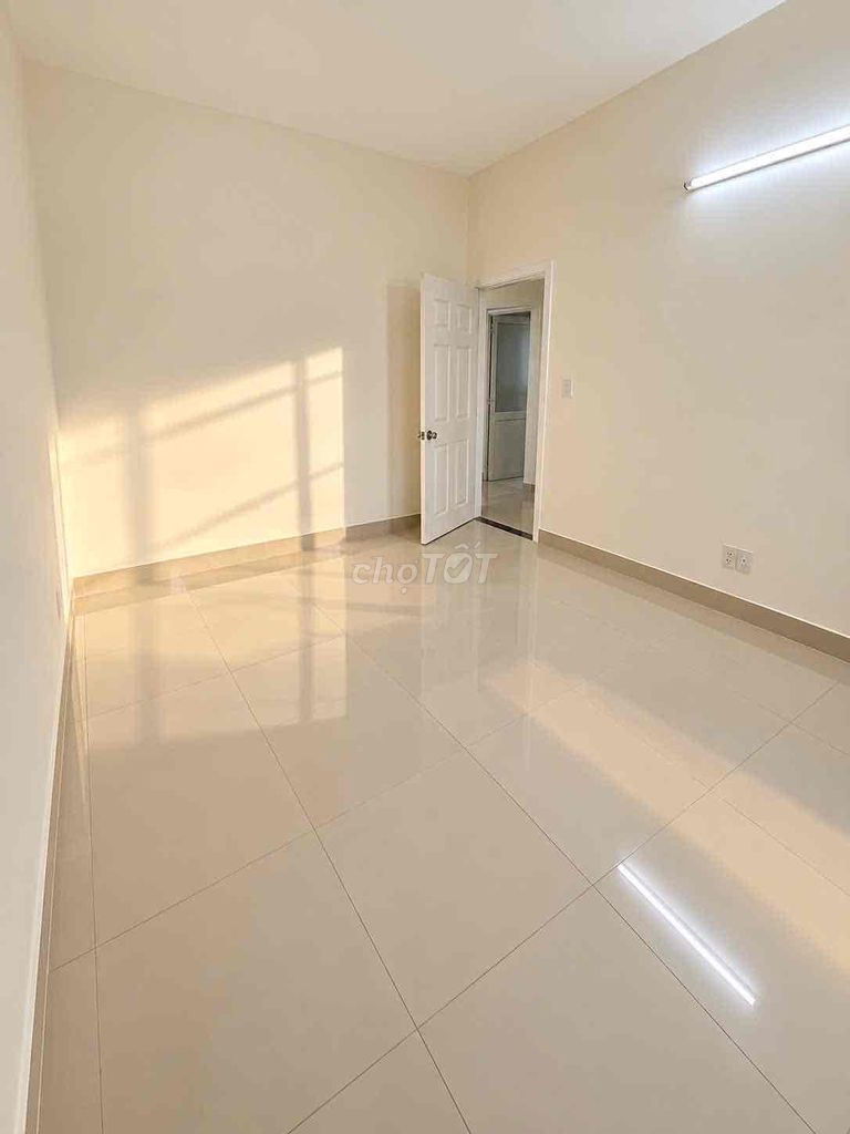 1050 apartment building - Baby Girl's Super Price
