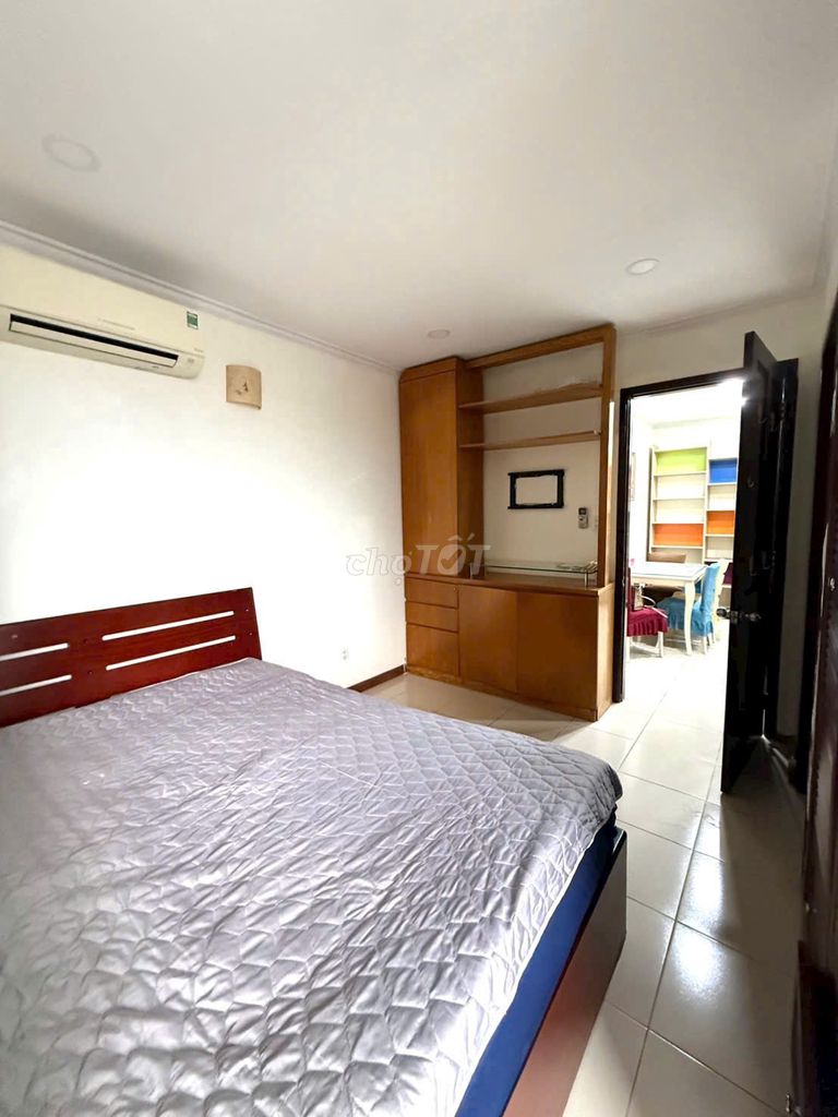 The owner of Carillon1 Apartment, 15 million-100 m2