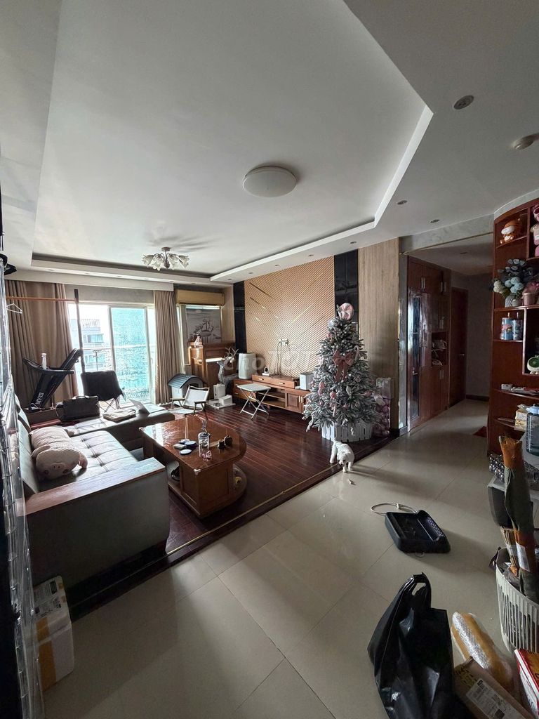 The owner of Carillon1 Apartment, 15 million-100 m2