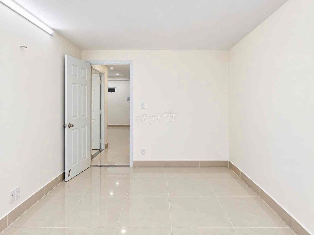 1050 cheap housing for students.