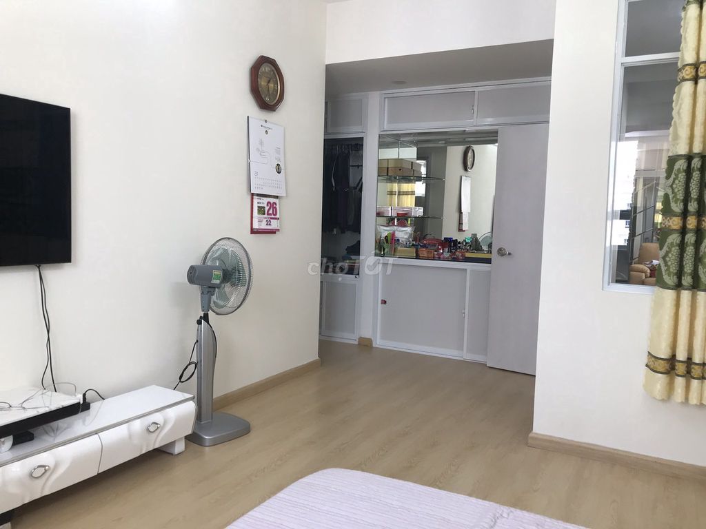 Rent carillon Hoàng Hoa Thám Tân Bình apartments - 100 M2 (3 bedroom - 2 toilets)