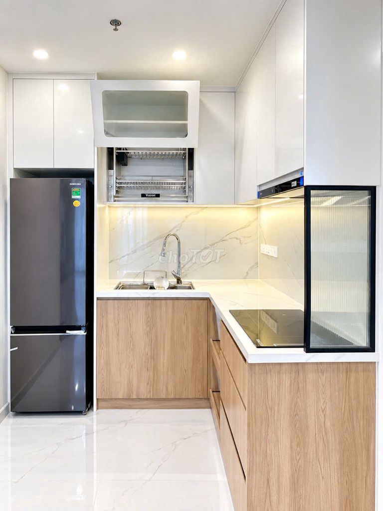 The Ereti, rent a bedroom, a toilet, 100 percent new house, nice house, good price.