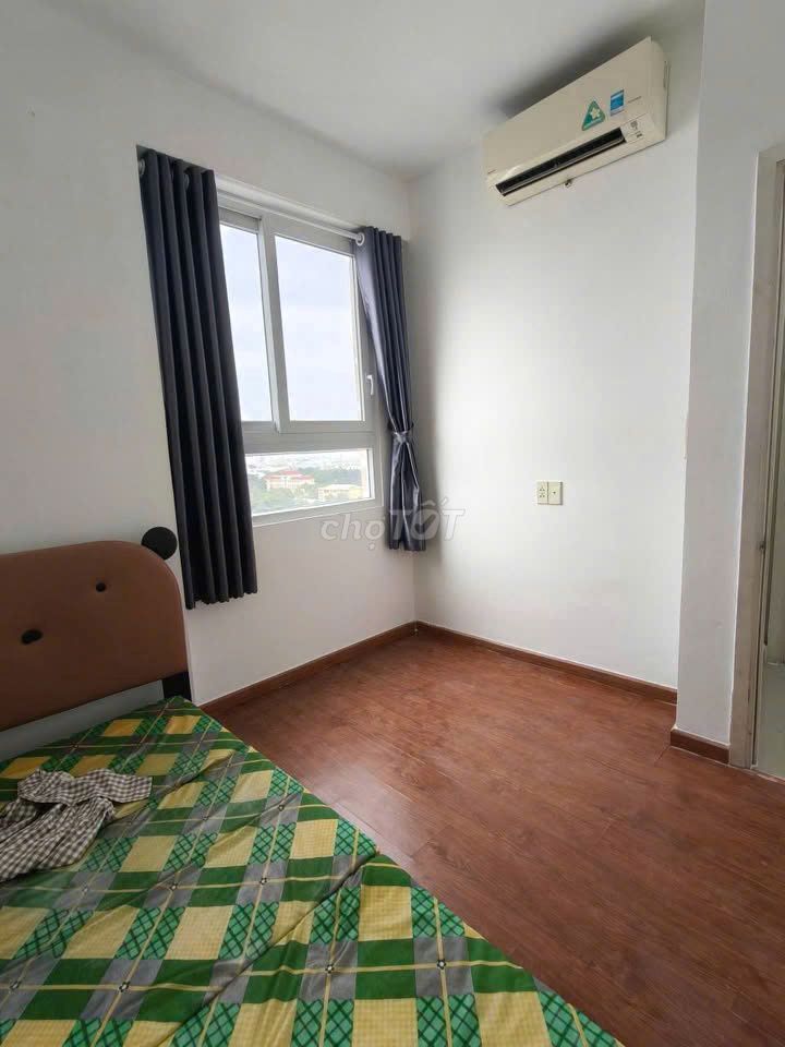 Rent C/c Sacomal, Biscue 106 meters, 3 bedrooms renting 10 million a month.