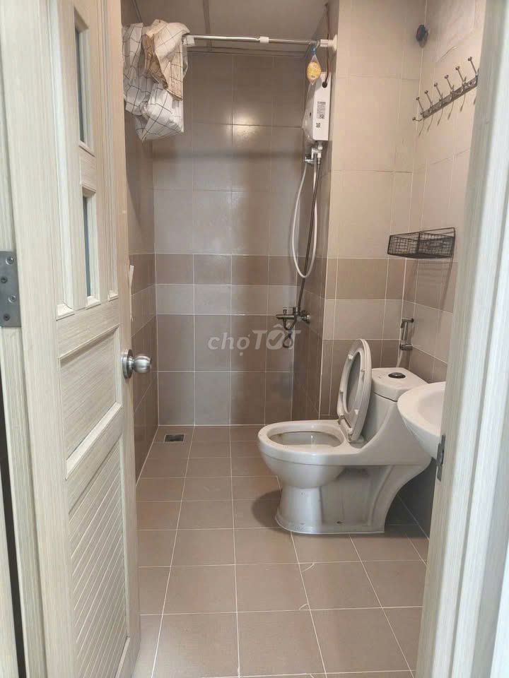Rent C/c Sacomal, Biscue 106 meters, 3 bedrooms renting 10 million a month.
