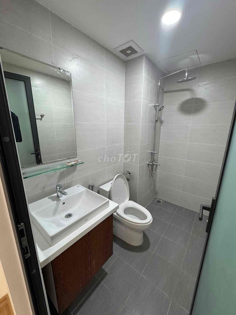 New house! The three bedrooms have air conditioning, curtains, Aurora Riverside building, District 8