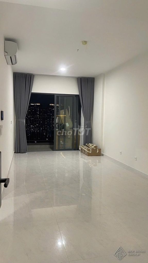 There's plenty of Vittoria bedrooms, new homes, ntcb/full furniture.