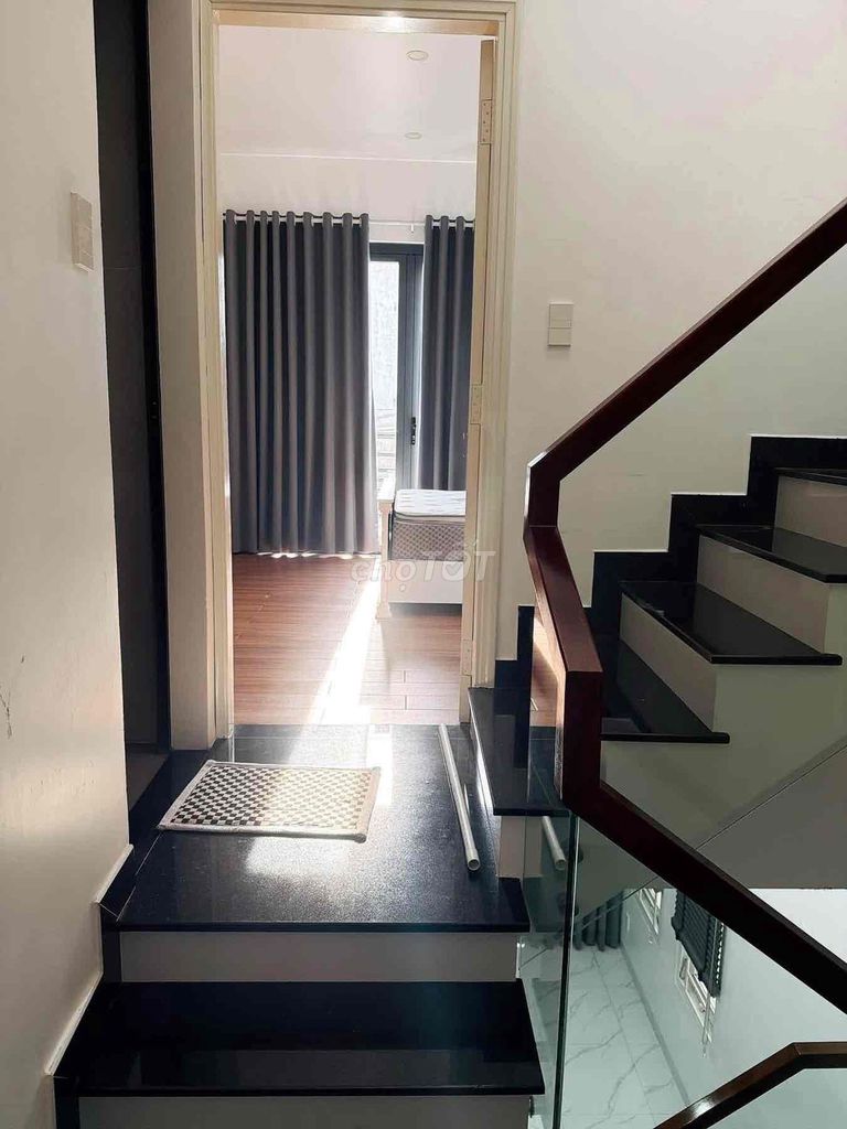 The full interior closes aeon Tân Phú - 4 meters x 11 meters - 2 floors - 3 bedrooms, 4 toilets
