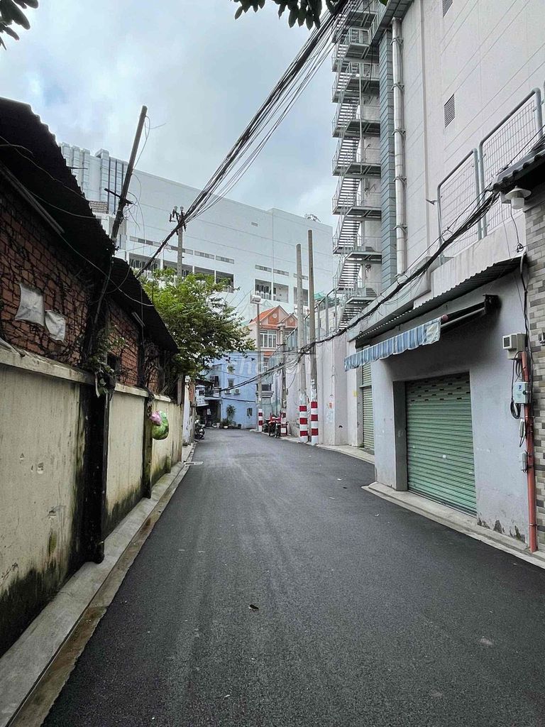 Lê Văn Sỹ long front only 18 million