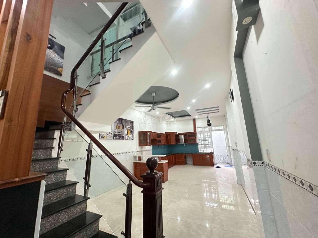The ground floor is two floors wide next to the men's side