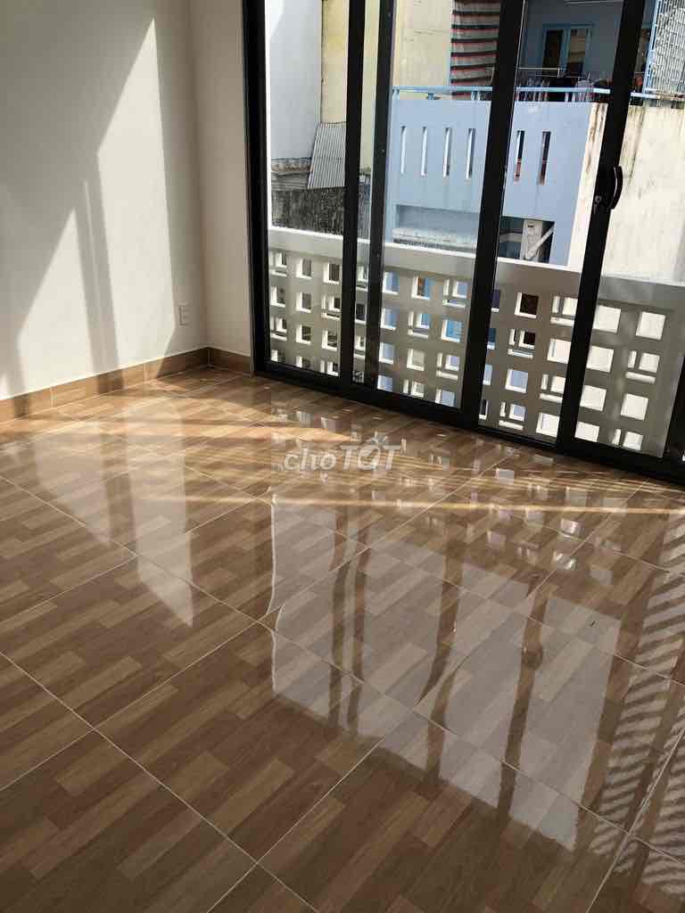 5 story house, area 5 x 12 meters, alley 4 m Nguyễn Đình Chiểu District 3.