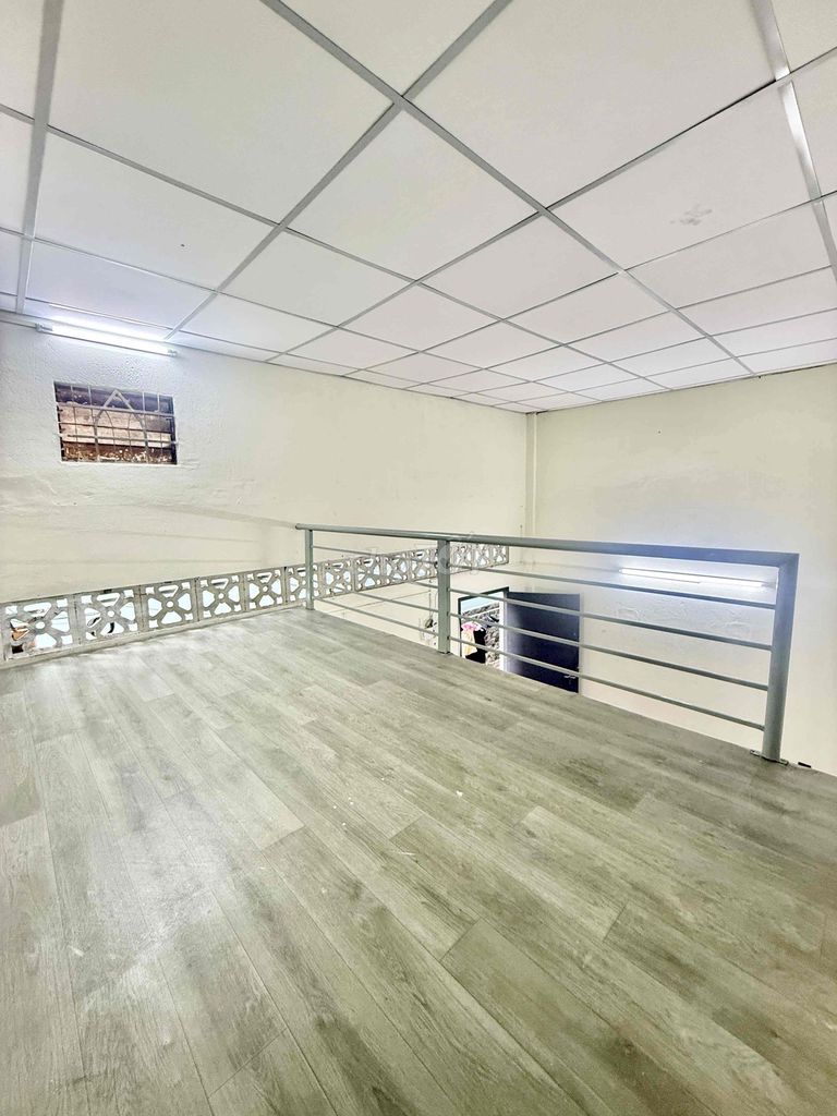 Grounding room open window room 35 M2 wide