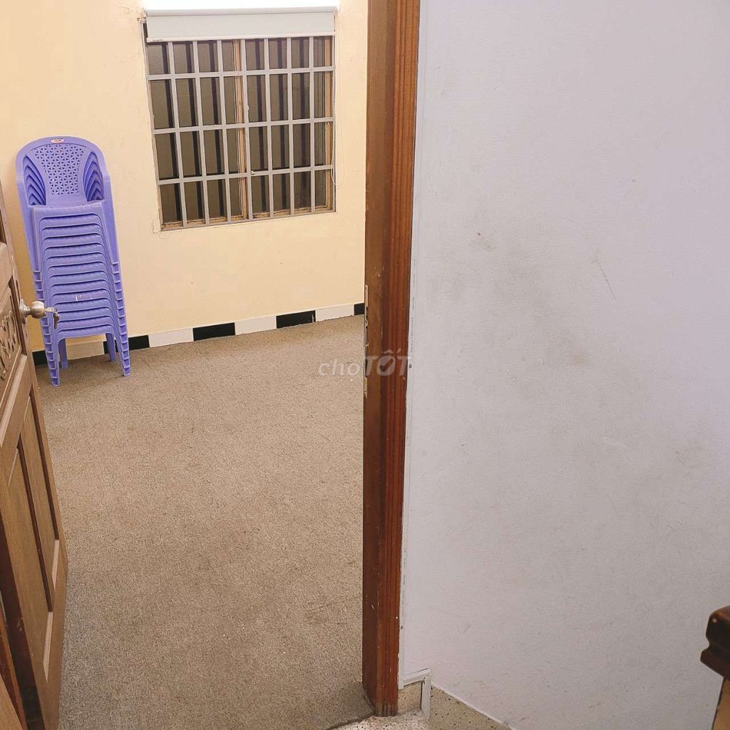 Nguyễn Tri Phương Q0 Hotel 10 is cheap.