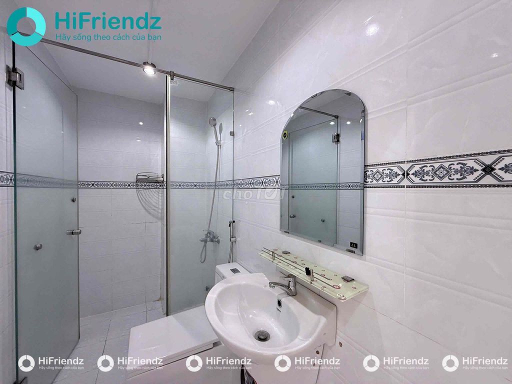 The service apartment is Phan Xích Long ccol full interior