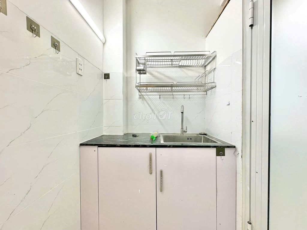 The low-cost kiot is available to the air conditioning in the EOF.