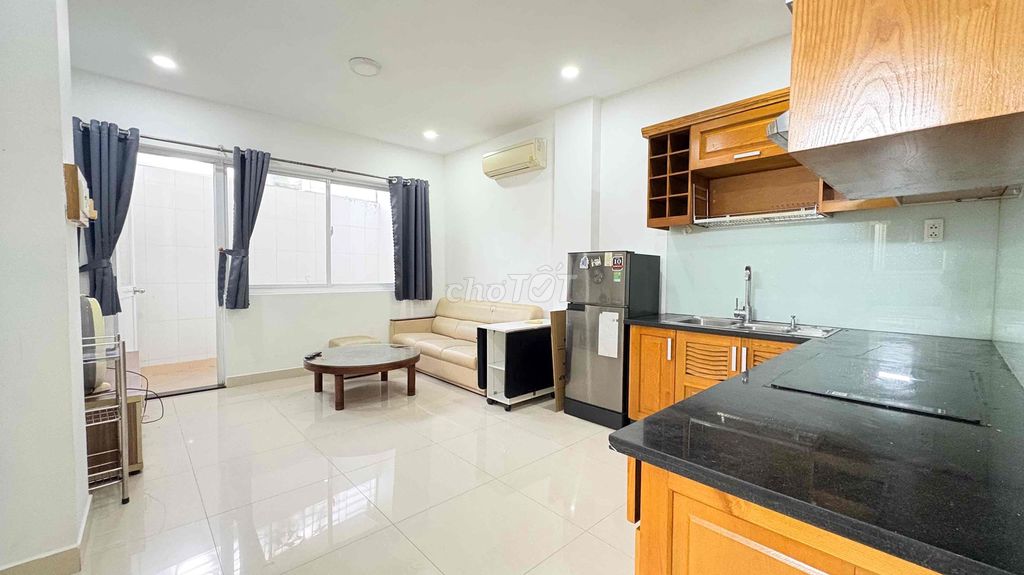 It's the owner who has two spare bedrooms. 70 m2 full of senior conveniences right at Tân Định. drop 2 T