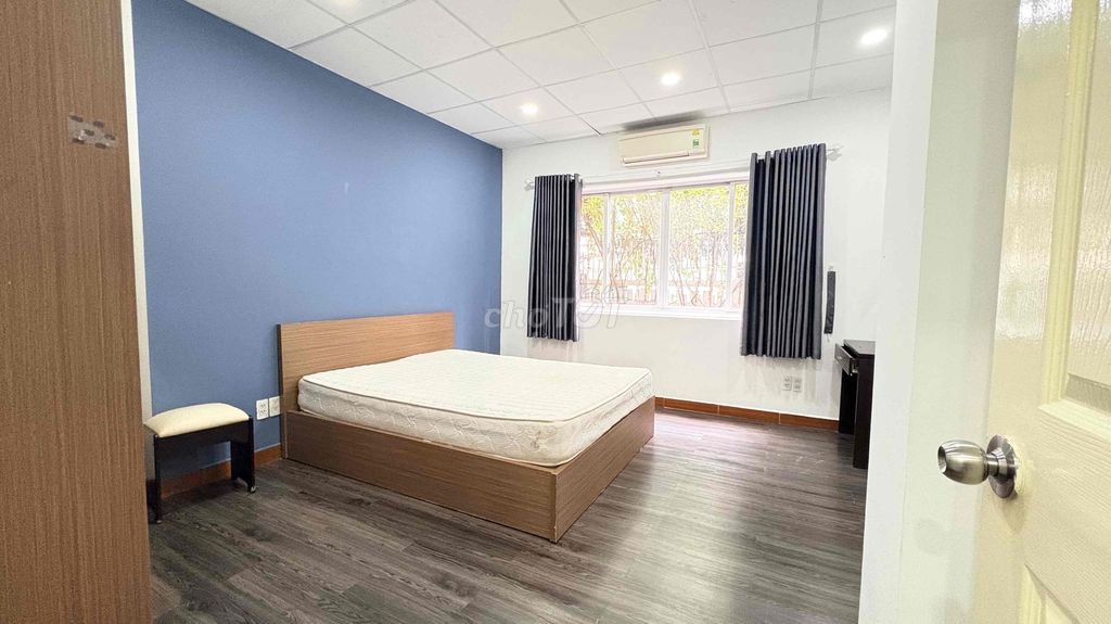 It's the owner who has two spare bedrooms. 70 m2 full of senior conveniences right at Tân Định. drop 2 T