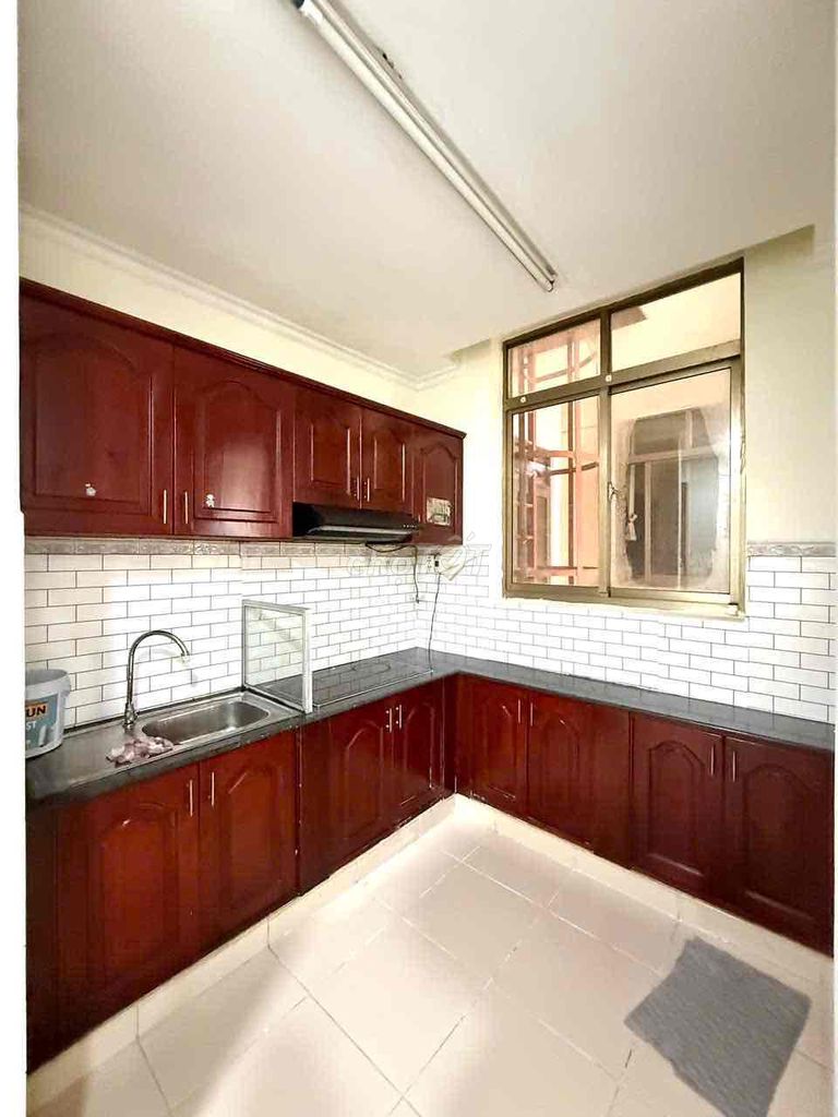 Rent the screc tower district 3 – 81 M2, 2 full interior bedroom - empty house, access to