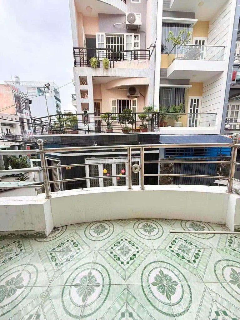 Rent an internal cxpl D-D house.