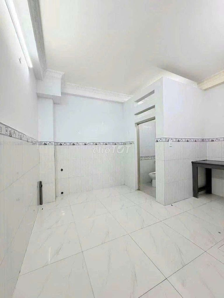 Rent an internal cxpl D-D house.
