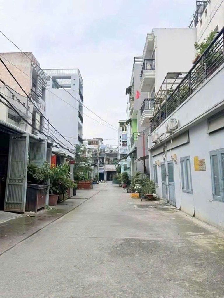 Rent an internal cxpl D-D house.