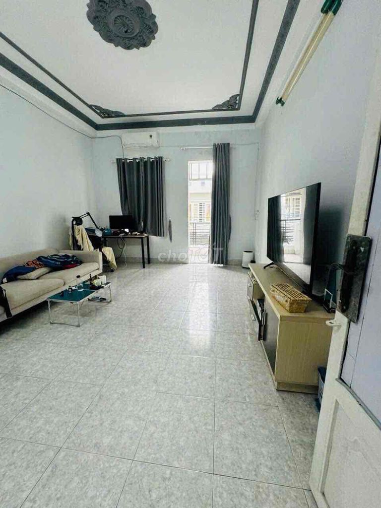 Renting three four-story bedrooms, Phạm Văn Chiêu, 5-foot alley synchronization.