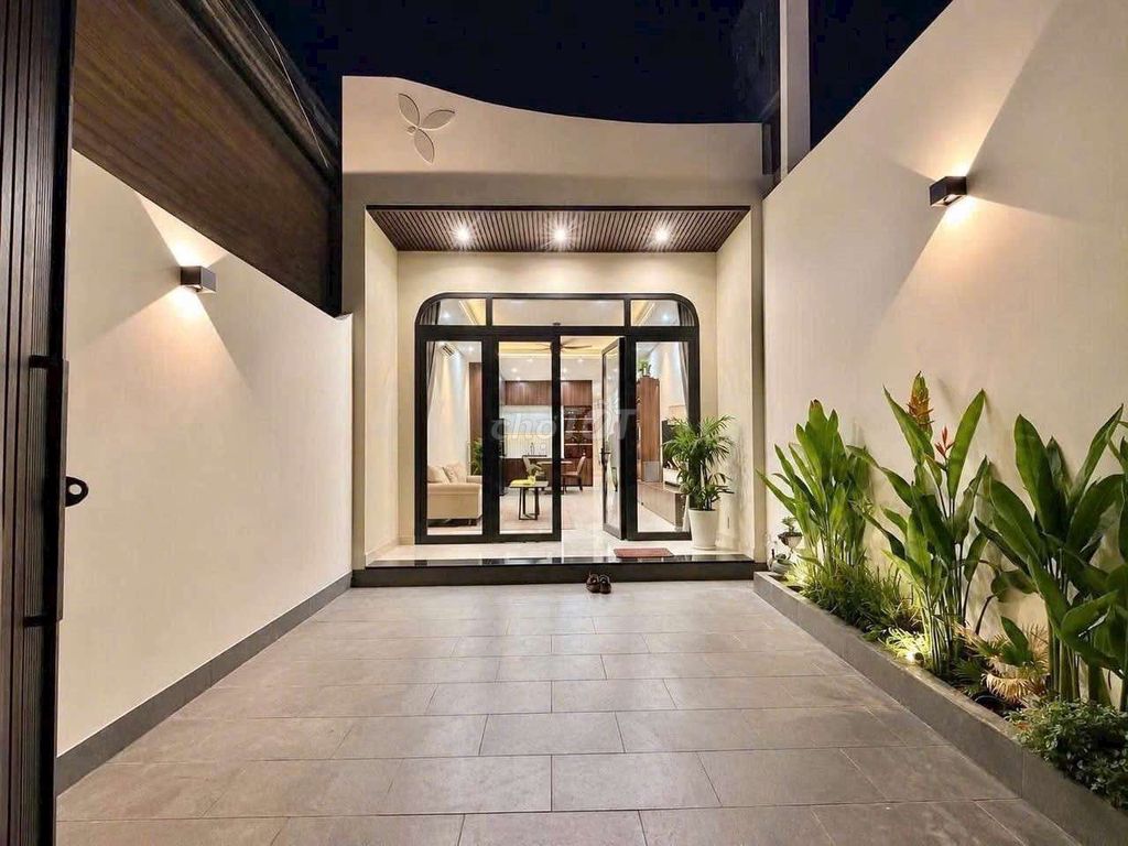 To rent Lê Đình Cẩn, 15 million, 3 bedrooms, 3 toilets, 4-523 M, truck path.