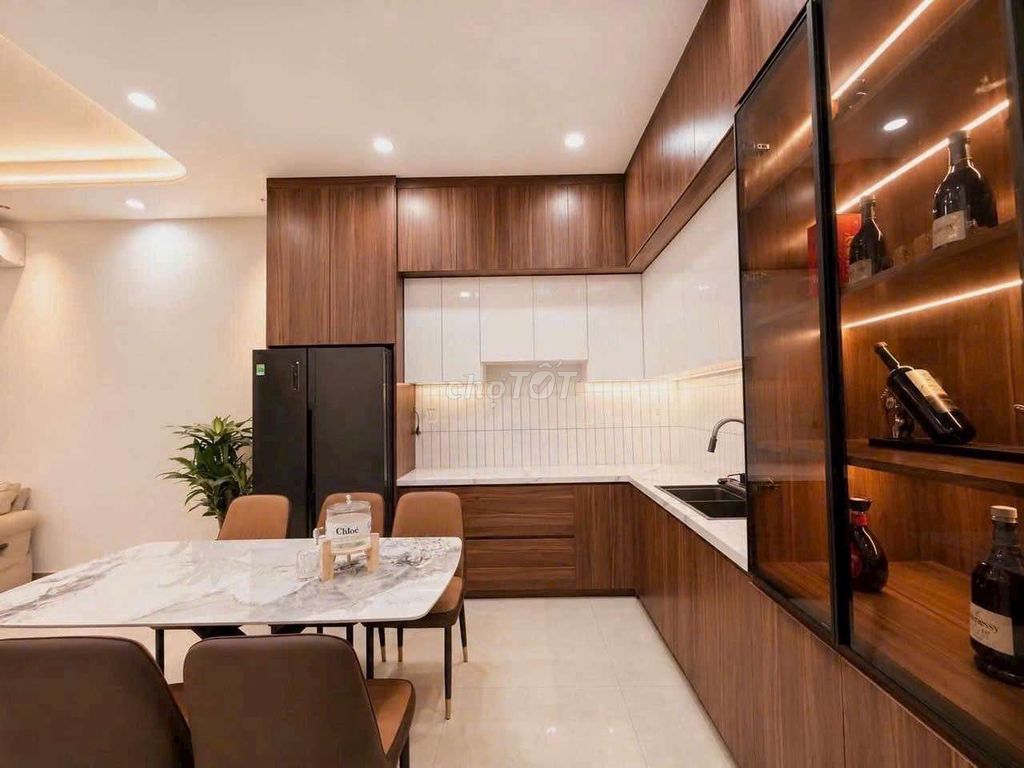 To rent Lê Đình Cẩn, 15 million, 3 bedrooms, 3 toilets, 4-523 M, truck path.