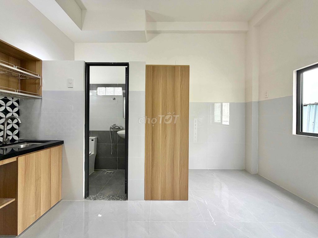Open up the mini Full interior and walk to Vlu cs3
