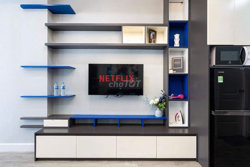 Rent an apartment studio full of furniture for only 13 million a month.
