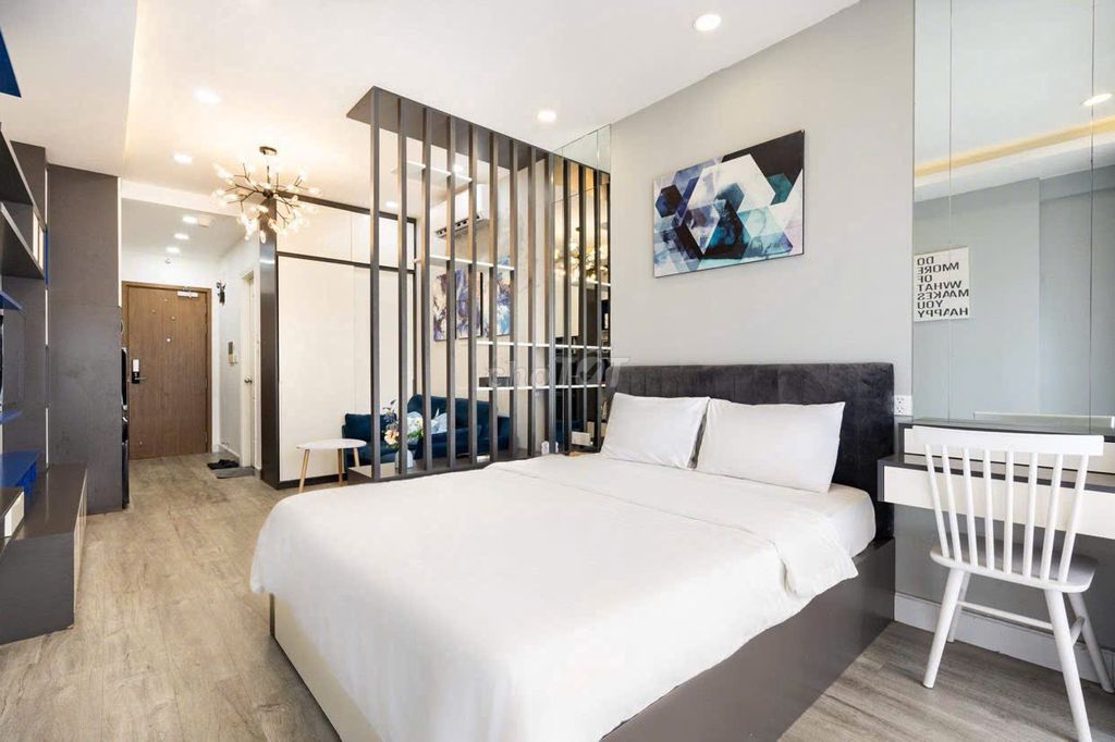Rent an apartment studio full of furniture for only 13 million a month.