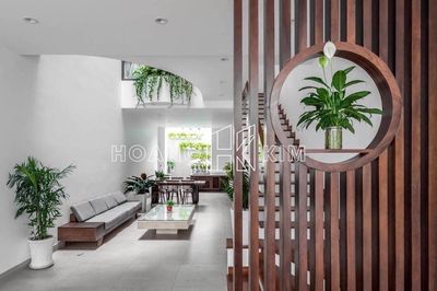 Rent the villa Nguyễn Minh Hoàng * 12 X23 M * 2nd floor