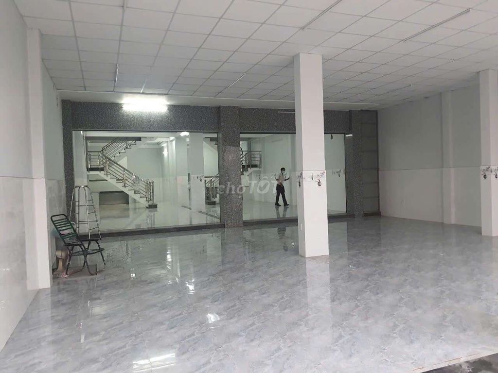 Rent one nguyễn ảnh thủ 9 m x 30 m 3 floors only 60 million