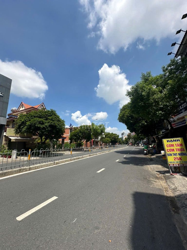 Rent a house. 1 Qq018 x 30. 1 . 1 . 1 .1 place super nice.
