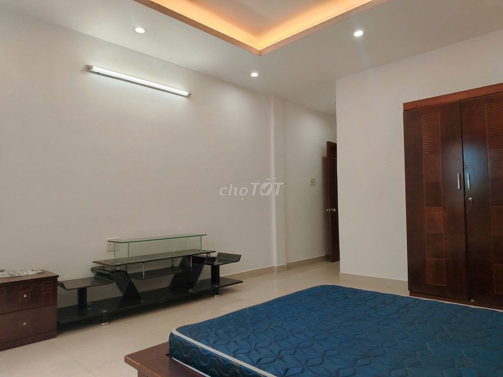 Renting a cash house area: 4 X20 M Sư Vạn Hạnh, 12th District 10